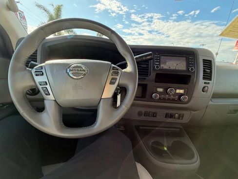 Used 2017 Nissan NV 3500 SL image 11