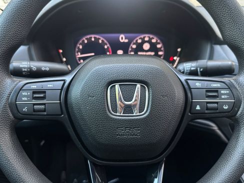 Used 2023 Honda Accord EX image 11