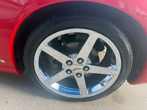 Used 2008 Chevrolet Corvette Coupe w/ Preferred Equipment Group RWD image 11