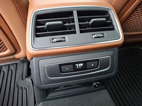 Used 2021 Audi A6 Premium Plus w/ Premium Plus Package image 11