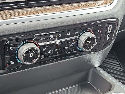 New 2026 Chevrolet Silverado 1500 RST AWD/4WD image 13