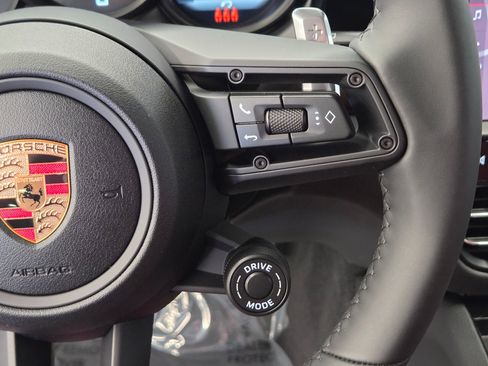 New 2026 Porsche Macan Turbo AWD/4WD image 19
