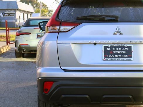 New 2025 Mitsubishi Eclipse Cross LE image 13