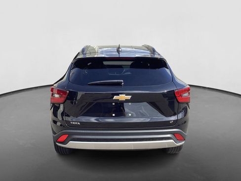 Used 2024 Chevrolet Trax LT image 6