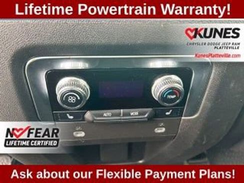 Used 2023 GMC Yukon XL Denali image 53