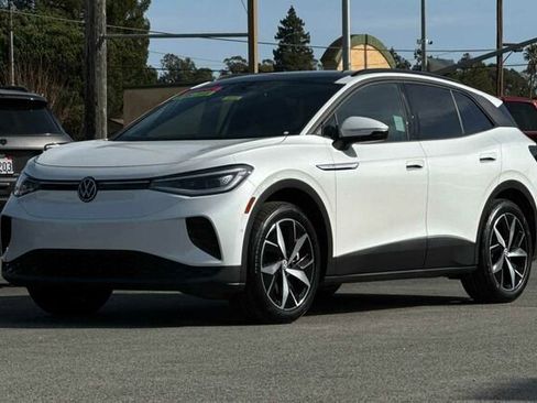 Used 2023 Volkswagen ID.4 S image 5