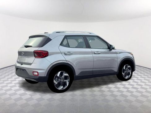 New 2026 Hyundai Venue SEL FWD image 8