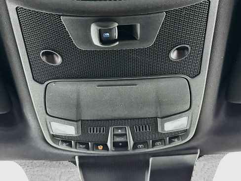 Used 2018 Ford F150 Lariat w/ Equipment Group 502A Luxury AWD/4WD image 18