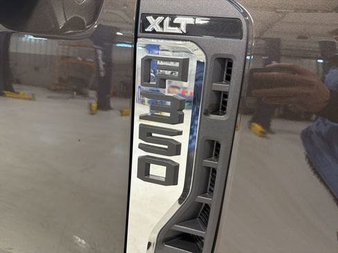 Used 2025 Ford F350 XLT w/ 360-Degree Camera Package image 14
