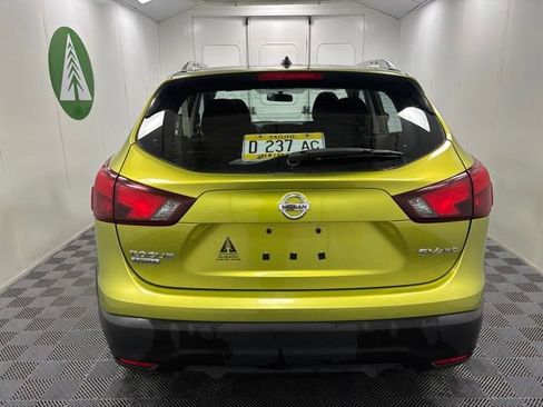 Used 2017 Nissan Rogue Sport SV w/ SV Premium Package AWD/4WD image 5