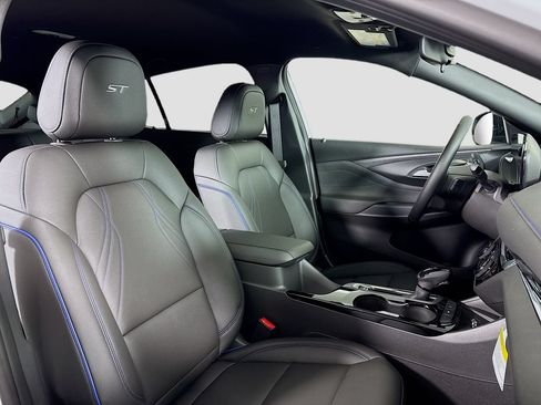 New 2026 Buick Envista Sport Touring w/ Convenience I Package FWD image 26