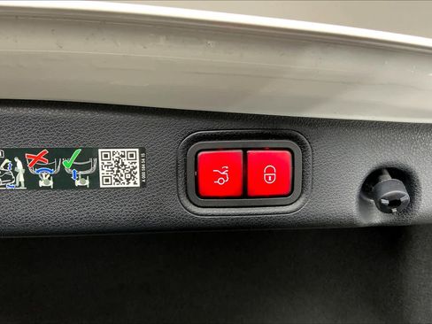 Used 2023 Mercedes-Benz E 350 E 350 image 37