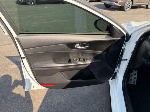 Used 2021 Kia Forte GT FWD image 14