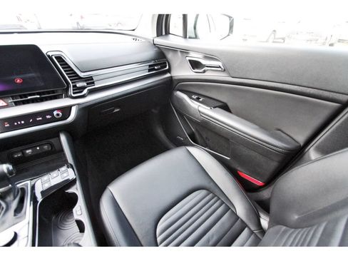 Used 2023 Kia Sportage SX FWD image 11