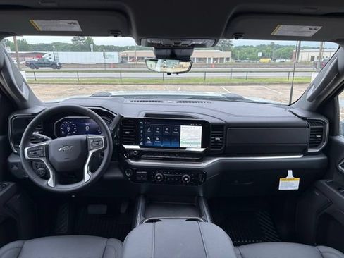 Used 2026 Chevrolet Silverado 2500 LTZ w/ Trail Boss Package AWD/4WD image 13