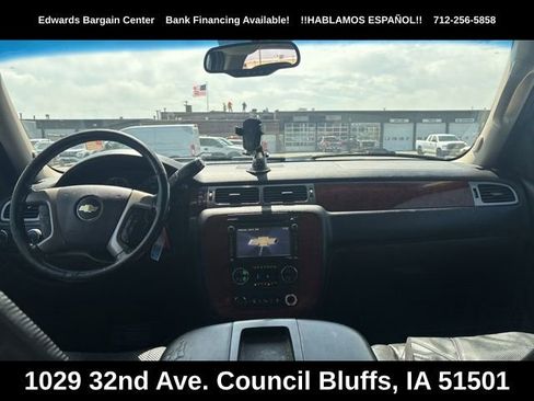 Used 2013 Chevrolet Suburban LTZ image 17