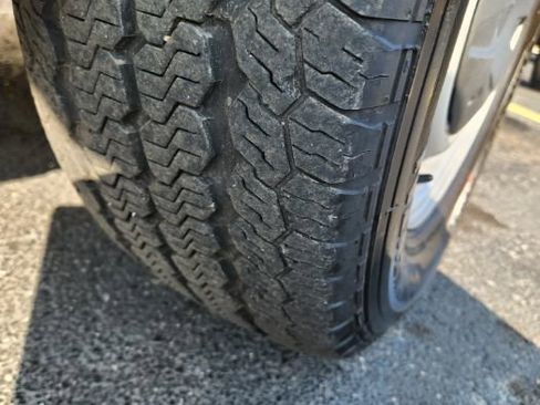 Used 2018 Ford Transit 250 130 Low Roof image 34