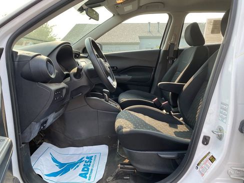 Used 2022 Nissan Kicks S image 12