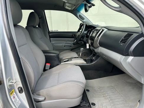 Used 2012 Toyota Tacoma 4x4 Double Cab w/ TRD Sport Pkg image 13