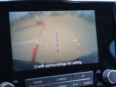 Certified 2024 Nissan Titan SV w/ SV Convenience Package image 21