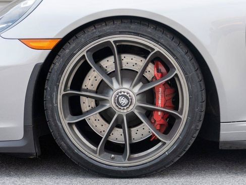 Used 2018 Porsche 911 GT3 RWD image 10