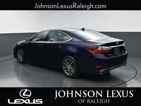 Used 2018 Lexus ES 350 w/ Luxury Package w/Wood Trim FWD image 7
