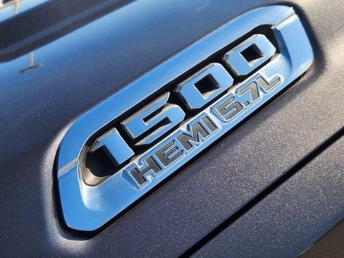 Used 2019 RAM 1500 Laramie image 11