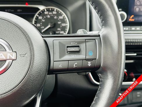 Used 2023 Nissan Rogue SL AWD/4WD image 6