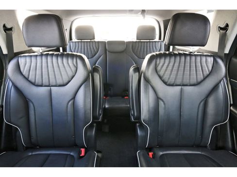 Used 2023 Hyundai Palisade Limited w/ Cargo Package image 15