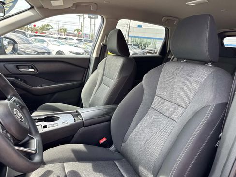 Used 2024 Nissan Rogue SV FWD image 17