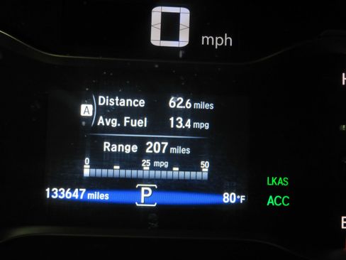 Used 2017 Honda Pilot Touring image 36