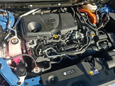 Used 2024 Toyota RAV4 SE w/ Weather Package image 28