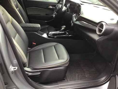 Used 2025 Chevrolet Trax ACTIV w/ Driver Confidence Package FWD image 7