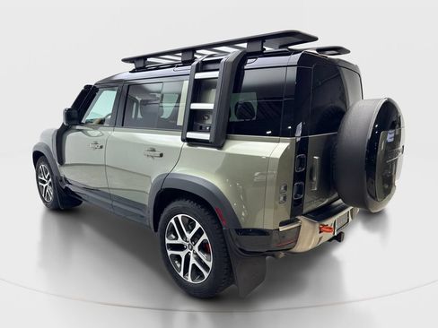 Used 2023 Land Rover Defender 110 X AWD/4WD image 9