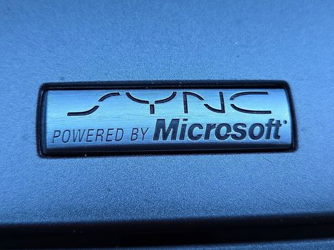 Used 2014 Ford Explorer XLT image 17