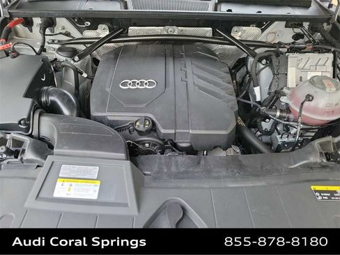 Used 2022 Audi Q5 2.0T Premium w/ Convenience Package image 9