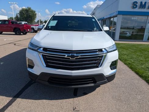 Used 2023 Chevrolet Traverse LT FWD image 27