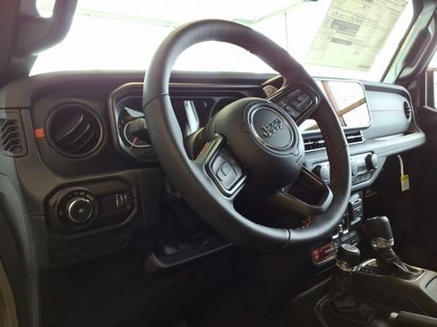 New 2026 Jeep Wrangler Unlimited Rubicon 392 w/ Quick Order Package 27X Moab AWD/4WD image 14