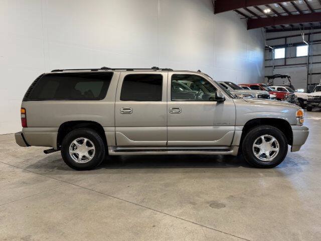 Used 2003 GMC Yukon XL Denali AWD/4WD image 27