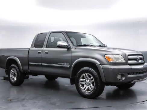 Used 2005 Toyota Tundra SR5 image 4