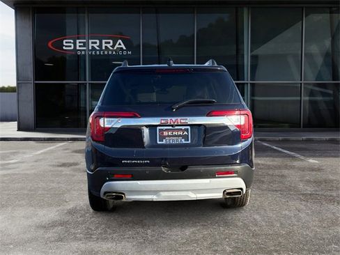 Used 2022 GMC Acadia SLT w/ Preferred Package image 4