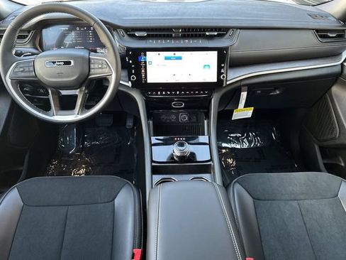 New 2026 Jeep Grand Cherokee Altitude RWD image 12