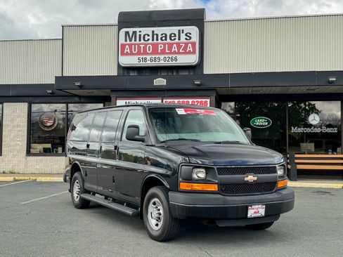 Used 2014 Chevrolet Express 2500 LS RWD image 2