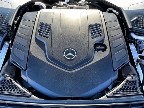 Certified 2024 Mercedes-Benz Maybach S 580 4MATIC image 34