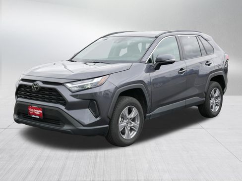 Certified 2025 Toyota RAV4 XLE AWD/4WD image 3