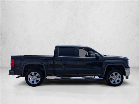 Used 2017 GMC Sierra 1500 SLE w/ SLE Value Package RWD image 3