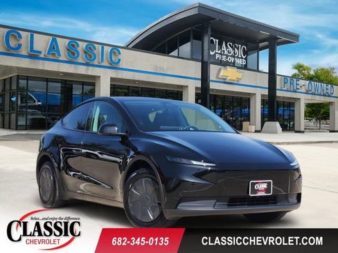 Used 2026 Tesla Model Y 2WD image 1