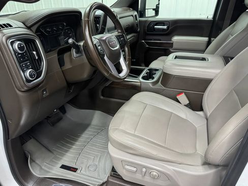 Used 2022 GMC Sierra 2500 SLT w/ Texas SLT Premium Package AWD/4WD image 10
