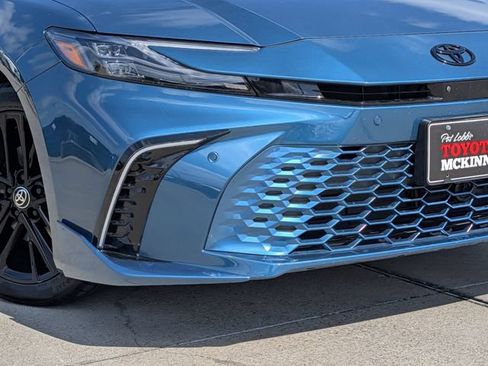 Used 2026 Toyota Camry XSE w/ Premium Plus Package FWD image 3