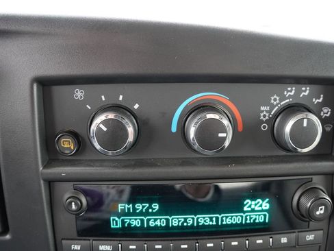 Used 2025 Chevrolet Express 2500 Extended w/ Communications Package image 23